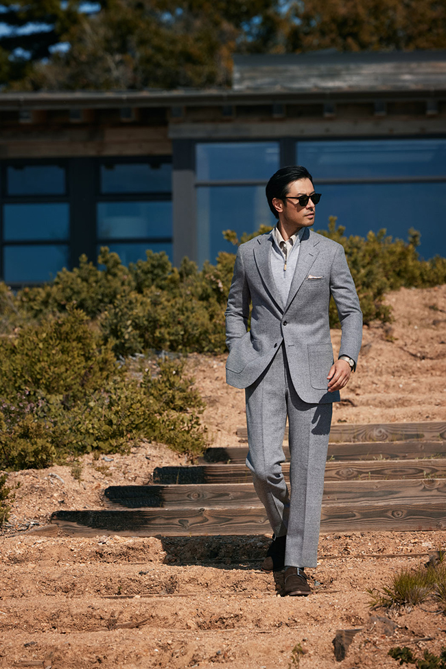 Men's Fall 2024 Look Book                                                                                                                                                                                                                                 , Light Gray Herringbone Suit
